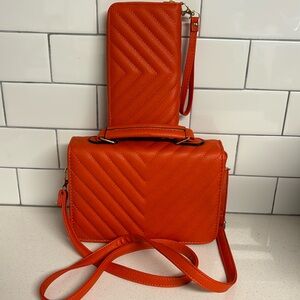 Vegan leather cross body bag and wallet by @arletroguez.